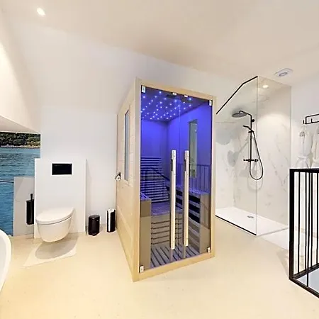 Ab Wellness فندق مبيت وإفطار 4*