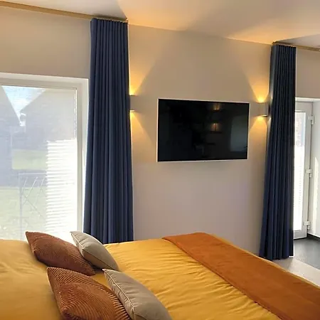 Ab Wellness فندق مبيت وإفطار 4*
